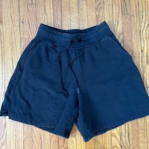 Lululemon Scuba High-Rise Short 5"